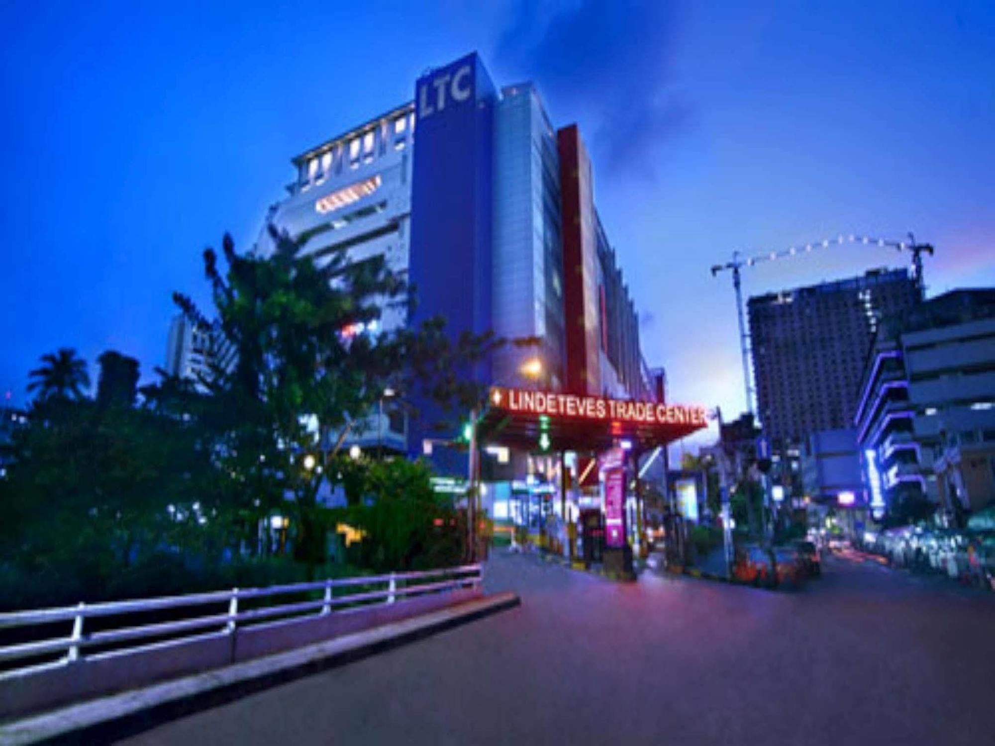 Favehotel Ltc Glodok Джакарта Экстерьер фото