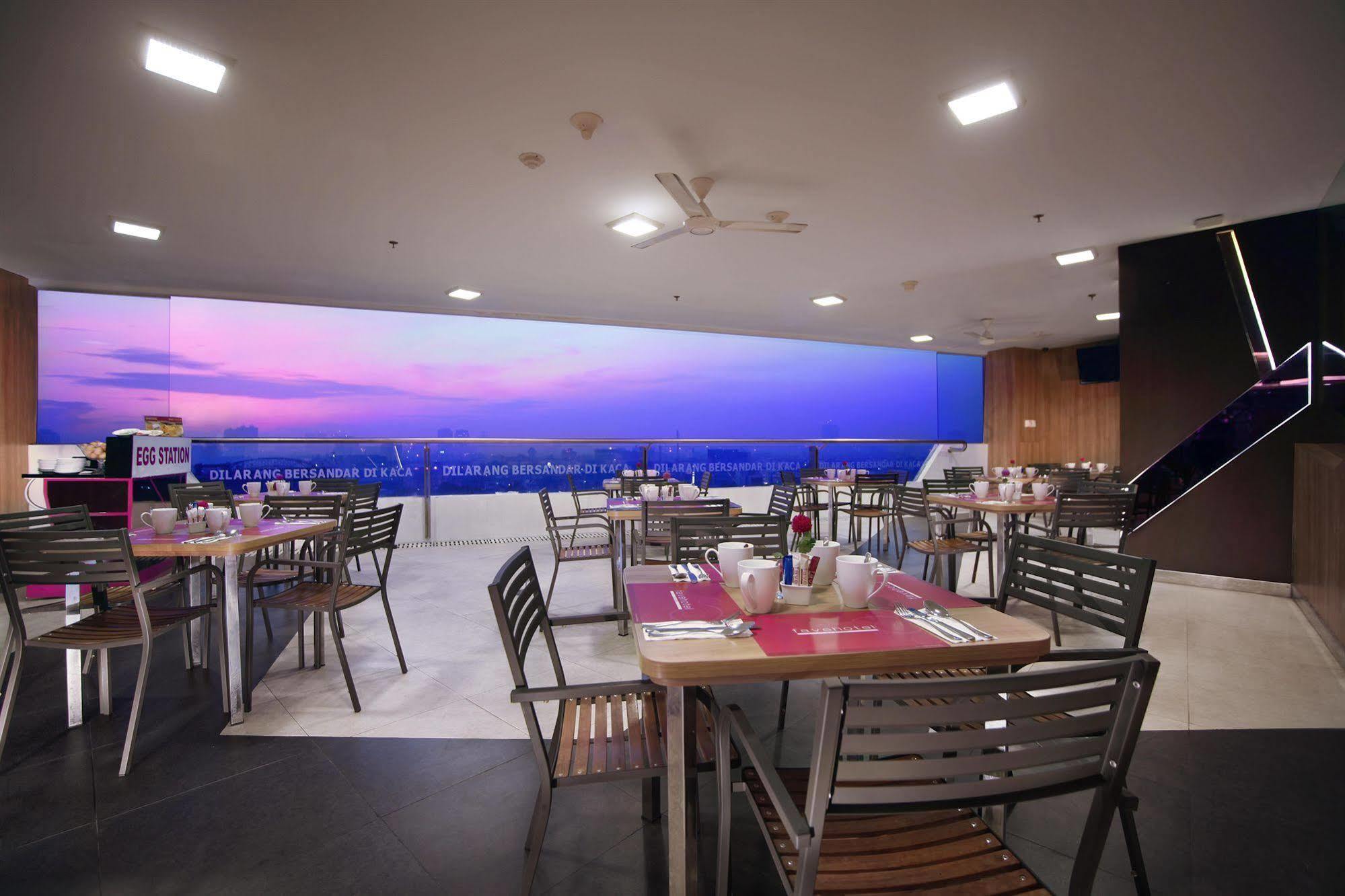 Favehotel Ltc Glodok Джакарта Экстерьер фото